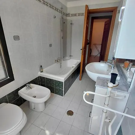 Casa Dei Nipotini Con Posto Auto Riservato